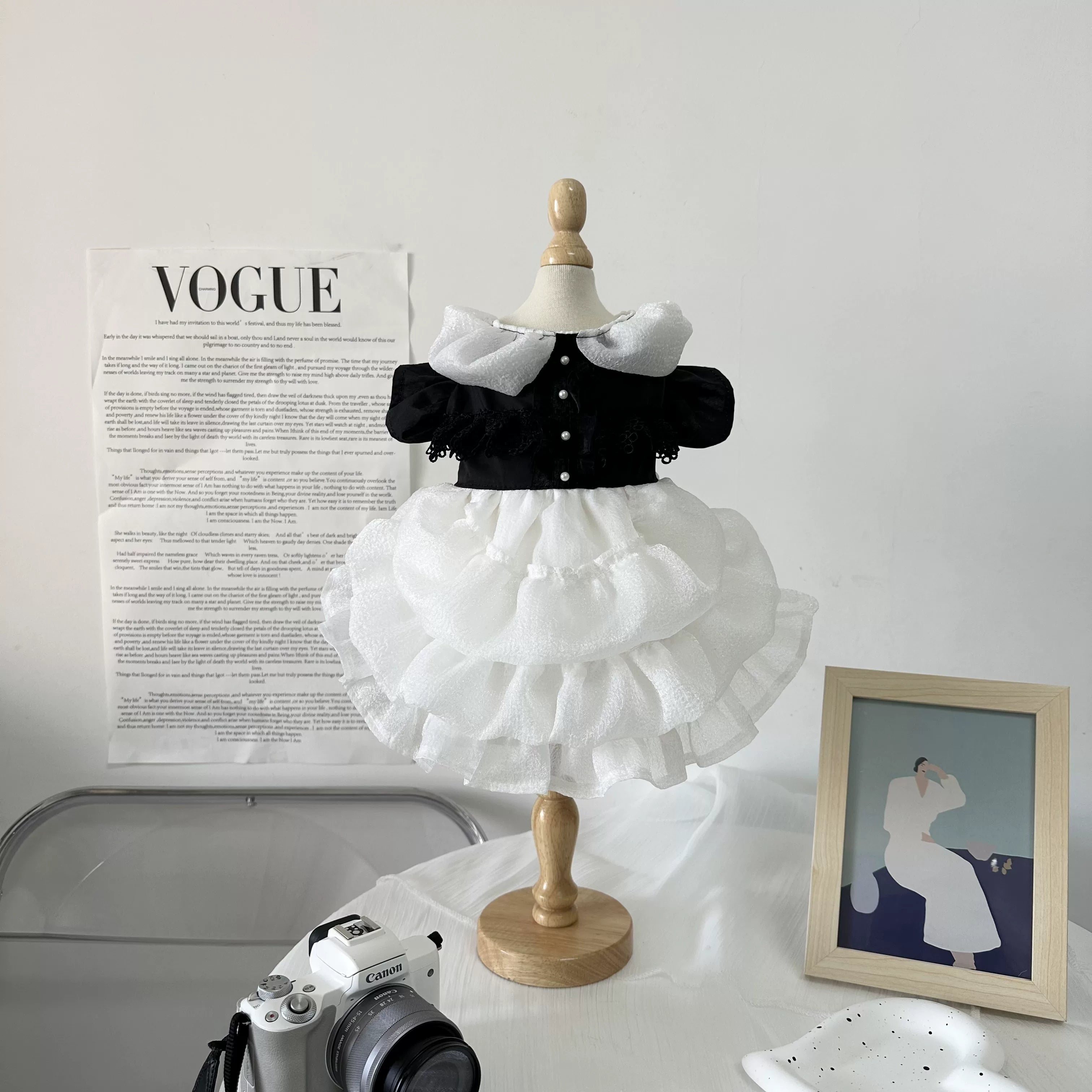 Elegant Black Swan Pet Dress for Cats and Small Dogs - Image 2